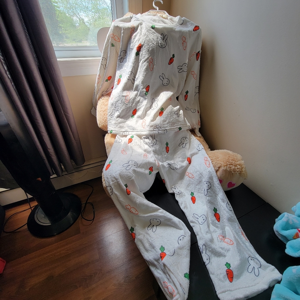 Sleeping wear set